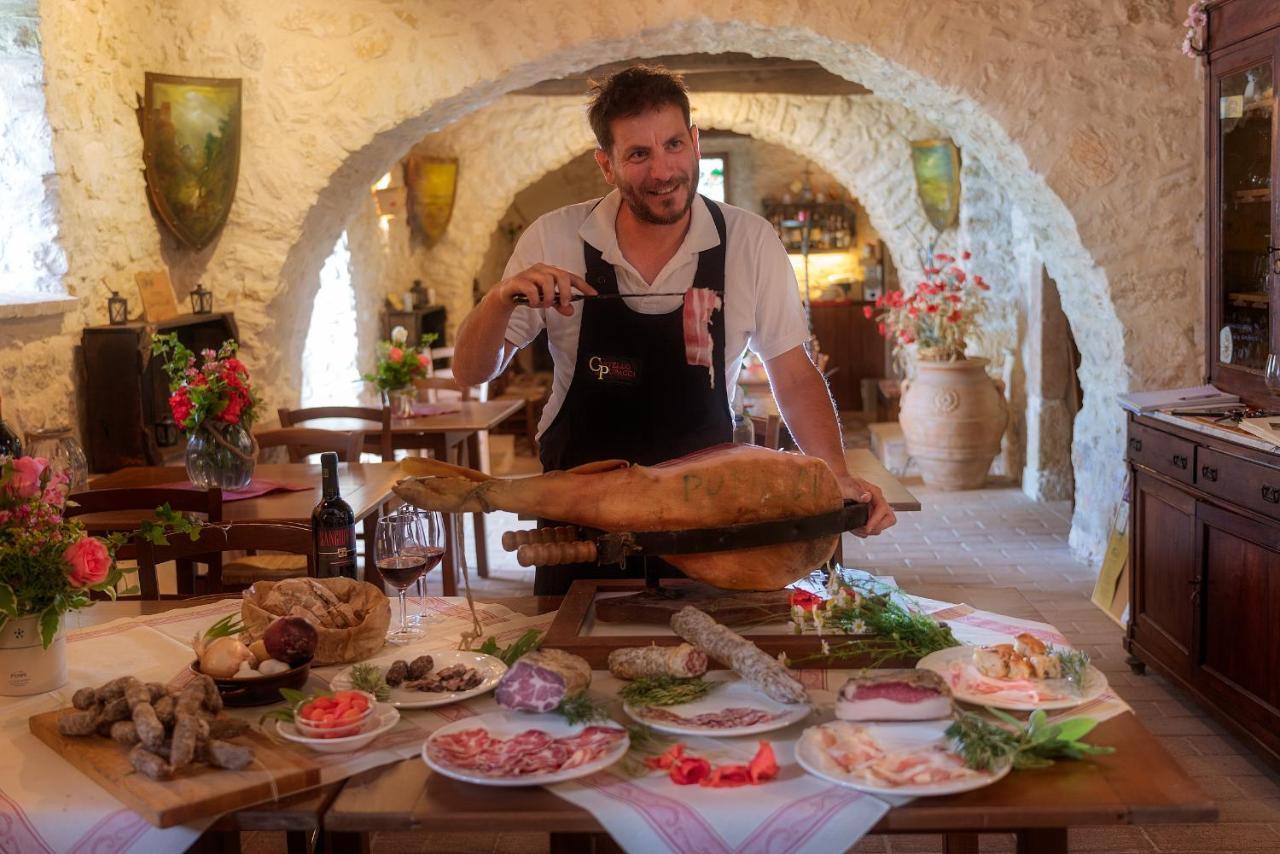 Вілла Castello Di Pupaggi Sellano Екстер'єр фото