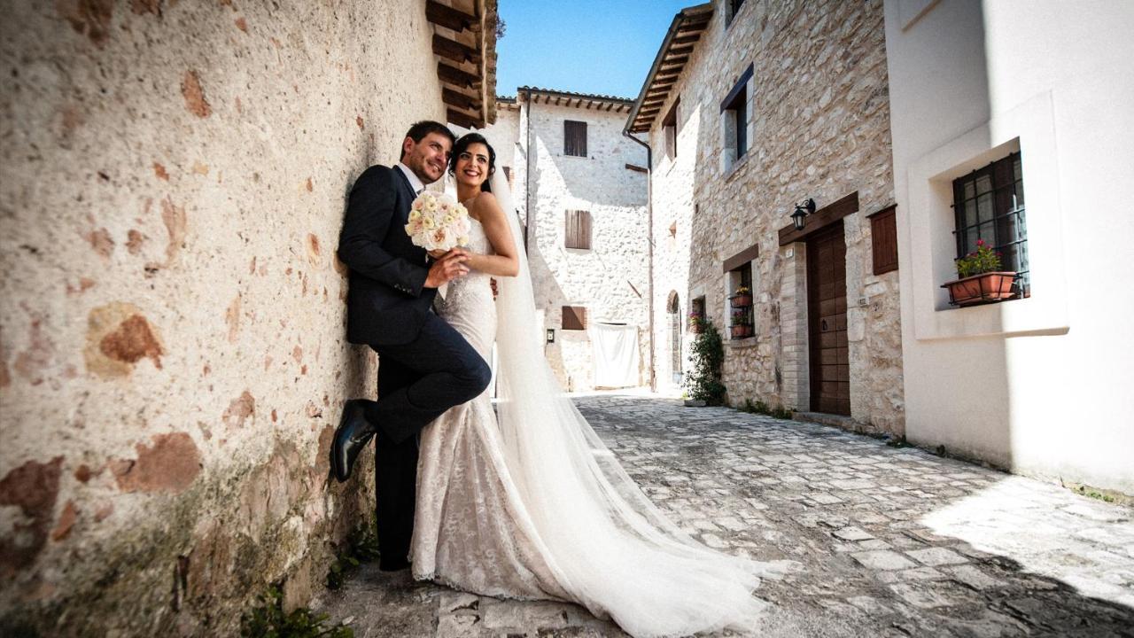Вілла Castello Di Pupaggi Sellano Екстер'єр фото